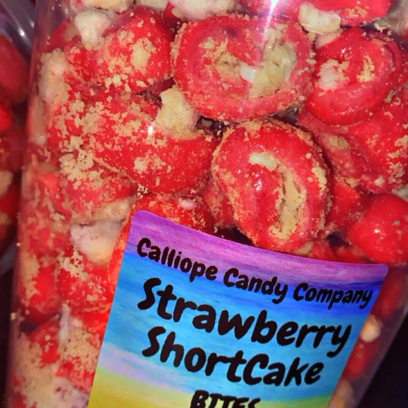 StrawBerry ShortCake Bites Tub